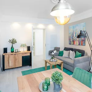  Apartment The Lachmann Vh, 2br One Living Up To 6 People