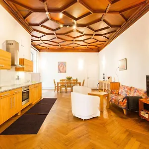  Apartment Aptc Downtown Monument4rent Near Checkpoint Charlie