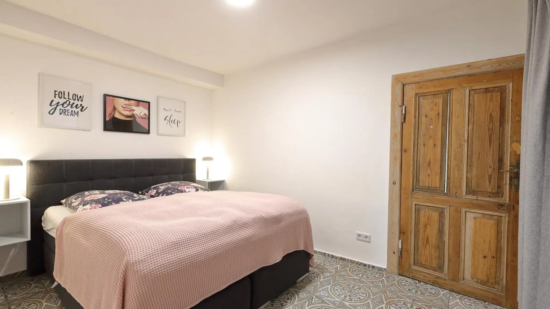 N15 - Room22 Apartment Familyhouse Berlin Germany