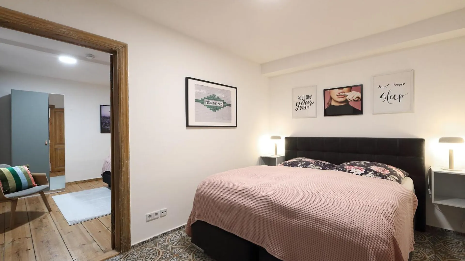 N15 - Room22 Apartment Familyhouse Berlin 0*,