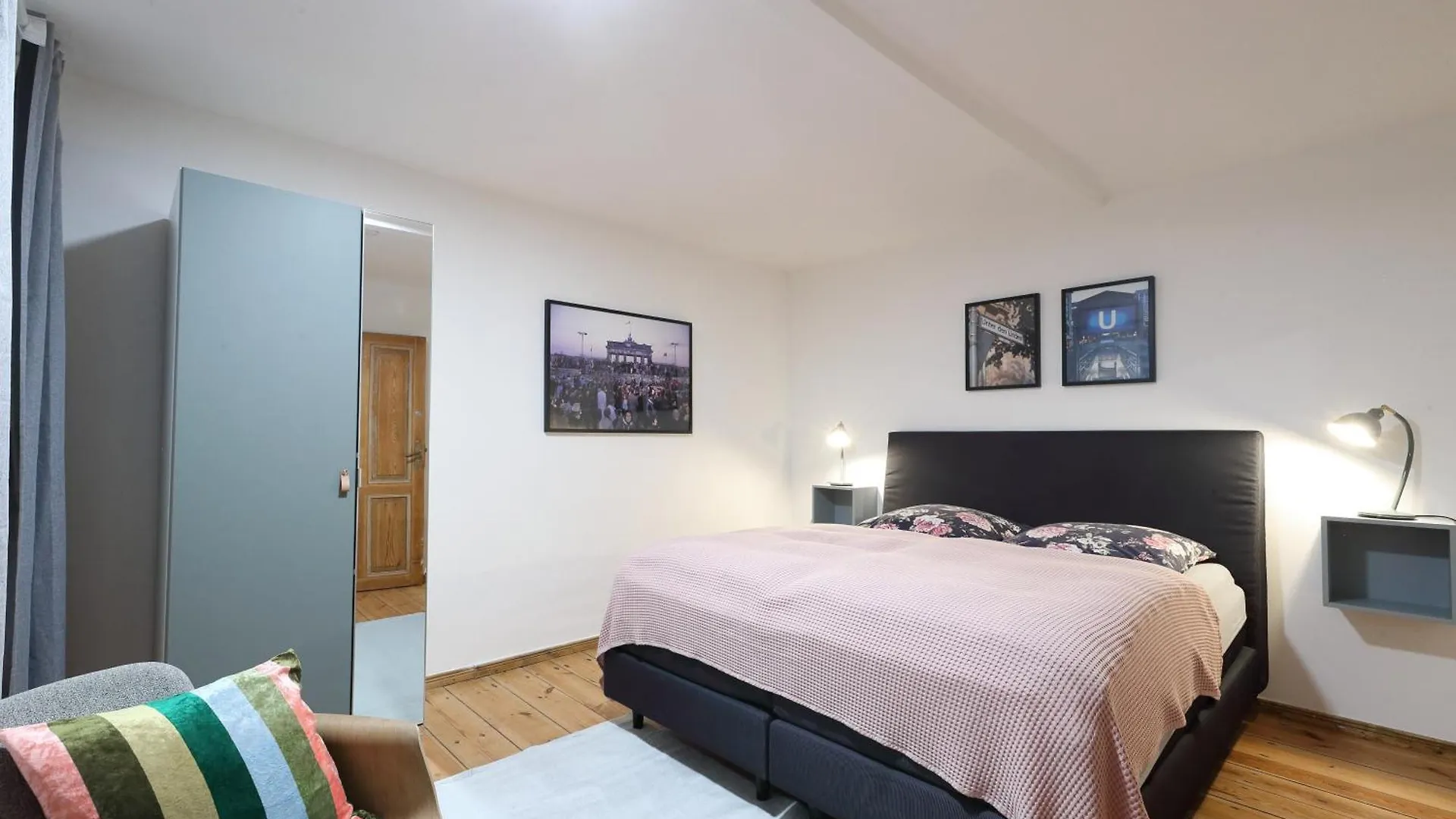 N15 - Room22 Apartment Familyhouse Berlin